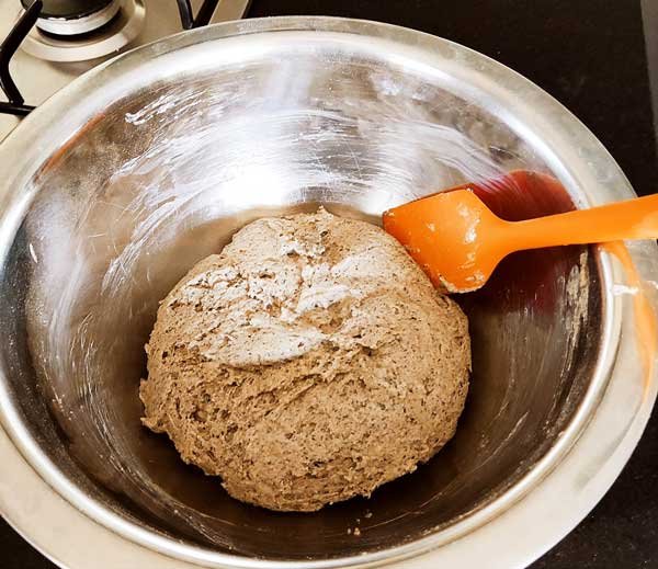 mélange bien travaillé au batteur ou à la main