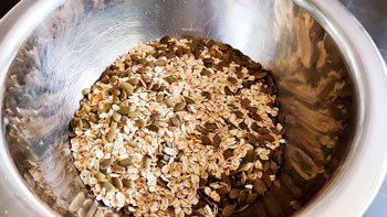 ajoutez les graines de courge